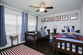 4719 Ivanhoe St Three Bedroom Home  in Houston, TX (Photo 8 of 12)