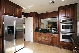 4719 Ivanhoe St Three Bedroom Home  in Houston, TX (Photo 9 of 12)