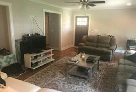 250 Powell St Se, Atlanta, Ga 30316 3 Beds · 2 Baths · 1,250 Sq in Atlanta, GA (Photo 3 of 11)