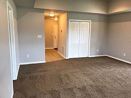 4 Beds 2 Baths in Topeka, KS (Photo 4 of 9)