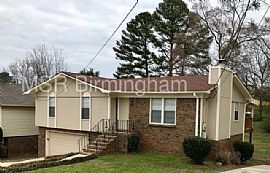 Single Family Home For Rent in Birmingham, AL