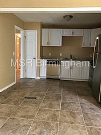 Single Family Home For Rent in Birmingham, AL (Photo 4 of 6)