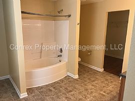 Single Family Home For Rent in Huntsville, AL (Photo 5 of 12)