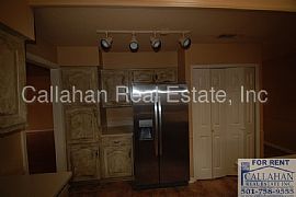 Single Family Home For Rent in Huntsville, AL (Photo 4 of 10)