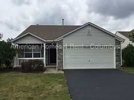 Single Family Home For Rent in Toledo, OH