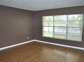 3606 River Grove Dr, Tamp Rent 750 Deposit 750 Total 1500 in Tampa, FL (Photo 3 of 8)