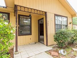 364 Lincoln Ave, Valparaiso Rent 650 Deposit 650 Total 1300 in Valparaiso, FL