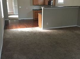 466 E Brandeis Ave, Louisville, Ky 40217 2 Beds 1 Bath 1,208 S in Louisville, KY (Photo 2 of 4)