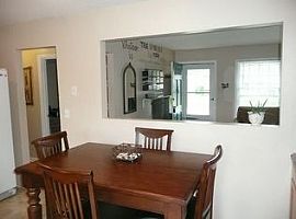  12212 Crosswinds Dr, Middletown, Ky 40243 4 Beds 2 Baths 1,675 in Middletown, KY (Photo 3 of 4)