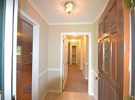 304 Julia Dr, Lincolnton, Nc 28092 3 Beds 2 Baths 1,698 Sqft in Lincolnton, NC (Photo 2 of 5)