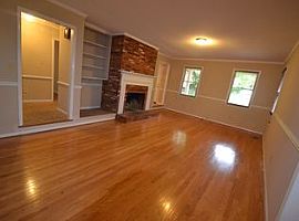 304 Julia Dr, Lincolnton, Nc 28092 3 Beds 2 Baths 1,698 Sqft in Lincolnton, NC (Photo 3 of 5)