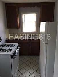 Single Family Home For Rent in Independence, MO (Photo 6 of 8)