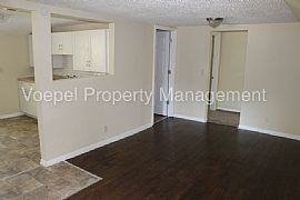 Single Family Home For Rent in Kansas City, MO (Photo 3 of 8)