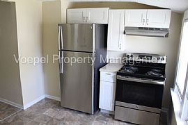 Single Family Home For Rent in Kansas City, MO (Photo 4 of 8)