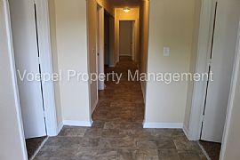 Single Family Home For Rent in Kansas City, MO (Photo 6 of 8)