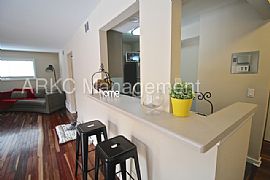 Single Family Home For Rent in Kansas City, MO (Photo 5 of 6)