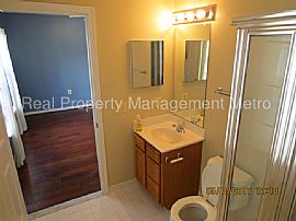 Single Family Home For Rent in Kansas City, MO (Photo 6 of 7)