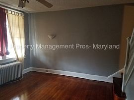 Single Family Home For Rent in Columbia, MD (Photo 4 of 9)