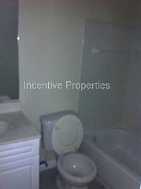 Single Family Home For Rent in Perry Hall, MD (Photo 3 of 5)