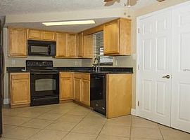 9040 Hermitage Ln, Port R Rent 500 Deposit 500 Total 1000 in Port Richey, FL (Photo 2 of 7)