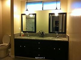4 Beds 2 Baths in Woodland Hills, Ca in Woodland Hills, CA (Photo 4 of 8)