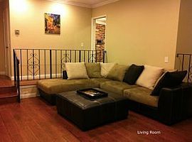4 Beds 2 Baths in Woodland Hills, Ca in Woodland Hills, CA (Photo 5 of 8)