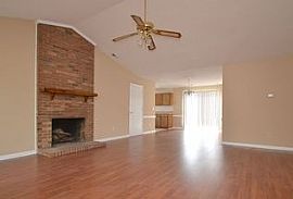  7323 Ginger Spice Ln, Charlotte, Nc 28227 3 Beds 2 Baths 1,436 in Charlotte, NC (Photo 3 of 5)