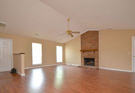  7323 Ginger Spice Ln, Charlotte, Nc 28227 3 Beds 2 Baths 1,436 in Charlotte, NC (Photo 4 of 5)