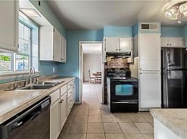 317 Ridgemont Dr, El Paso Rent 650 Deposit 650 Total 1300 in El Paso, TX (Photo 2 of 6)