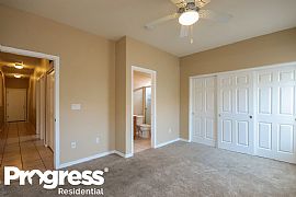 Single Family Home in Sahuarita, AZ (Photo 4 of 7)