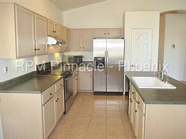 Single Family Home in Surprise, AZ (Photo 3 of 6)