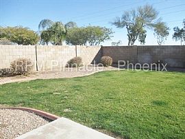 Single Family Home in Surprise, AZ (Photo 6 of 6)