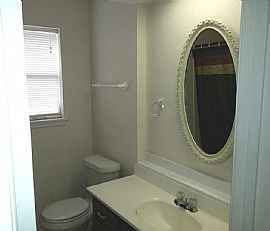 Lovely Three Bedroom Home in 15454 Runswick Dr, Houston in Houston, TX (Photo 10 of 12)