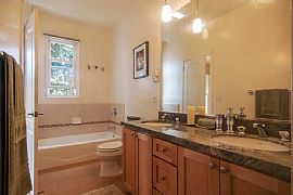 2bed Apartment at His Finest in San Francisco, CA (Photo 10 of 12)