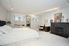  2bed/2bath with Soaring Lofted Ceilings in The Heart of Soho in Manhattan, NY (Photo 8 of 9)