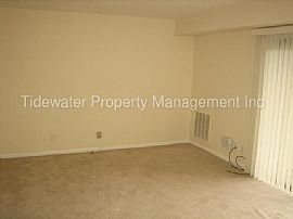 Single Family Home For Rent in North College Park, MD (Photo 2 of 10)