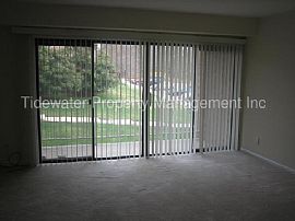 Single Family Home For Rent in North College Park, MD (Photo 3 of 10)