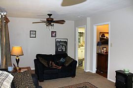 2705 Sunset Dr, Hattiesburg, Ms in Hattiesburg, MS (Photo 3 of 12)