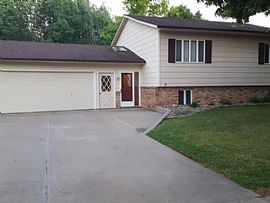 3 Bedroom Home in Excellent Condition in Sioux Falls, SD
