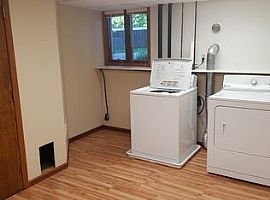 3 Bedroom Home in Excellent Condition in Sioux Falls, SD (Photo 2 of 10)