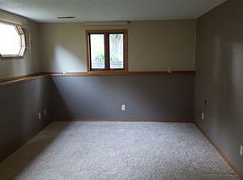 3 Bedroom Home in Excellent Condition in Sioux Falls, SD (Photo 3 of 10)