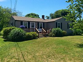 10 Atlantic St, South Kingstown, Ri 02879 3 Beds 1 Bath 885 Sqf in South Kingstown, RI