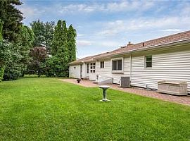 Cute 3 Bedroom Home Just For You in Johnston, RI (Photo 12 of 12)