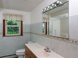 Cute 3 Bedroom Home Just For You in Johnston, RI (Photo 7 of 12)