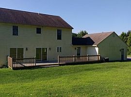 Elegant 4 Bedroom Home with Back Pond in Honey Brook, PA (Photo 11 of 11)