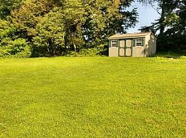 Elegant 4 Bedroom Home with Back Pond in Honey Brook, PA (Photo 8 of 11)