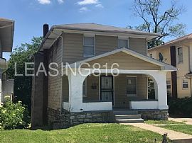 Single Family Home For Rent in Kansas City, MO