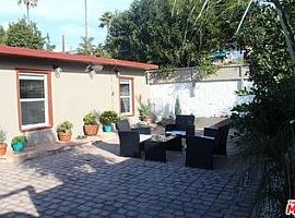 2 Beds 2 Baths in Laguna Beach in Laguna Beach, CA (Photo 6 of 8)