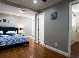 2 Beds 2 Baths in Laguna Beach in Laguna Beach, CA (Photo 7 of 8)