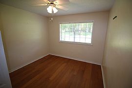 Lovely 3 Bedroom Home in 3374 Dawn Dr, Pearl, Ms in Pearl, MS (Photo 8 of 12)